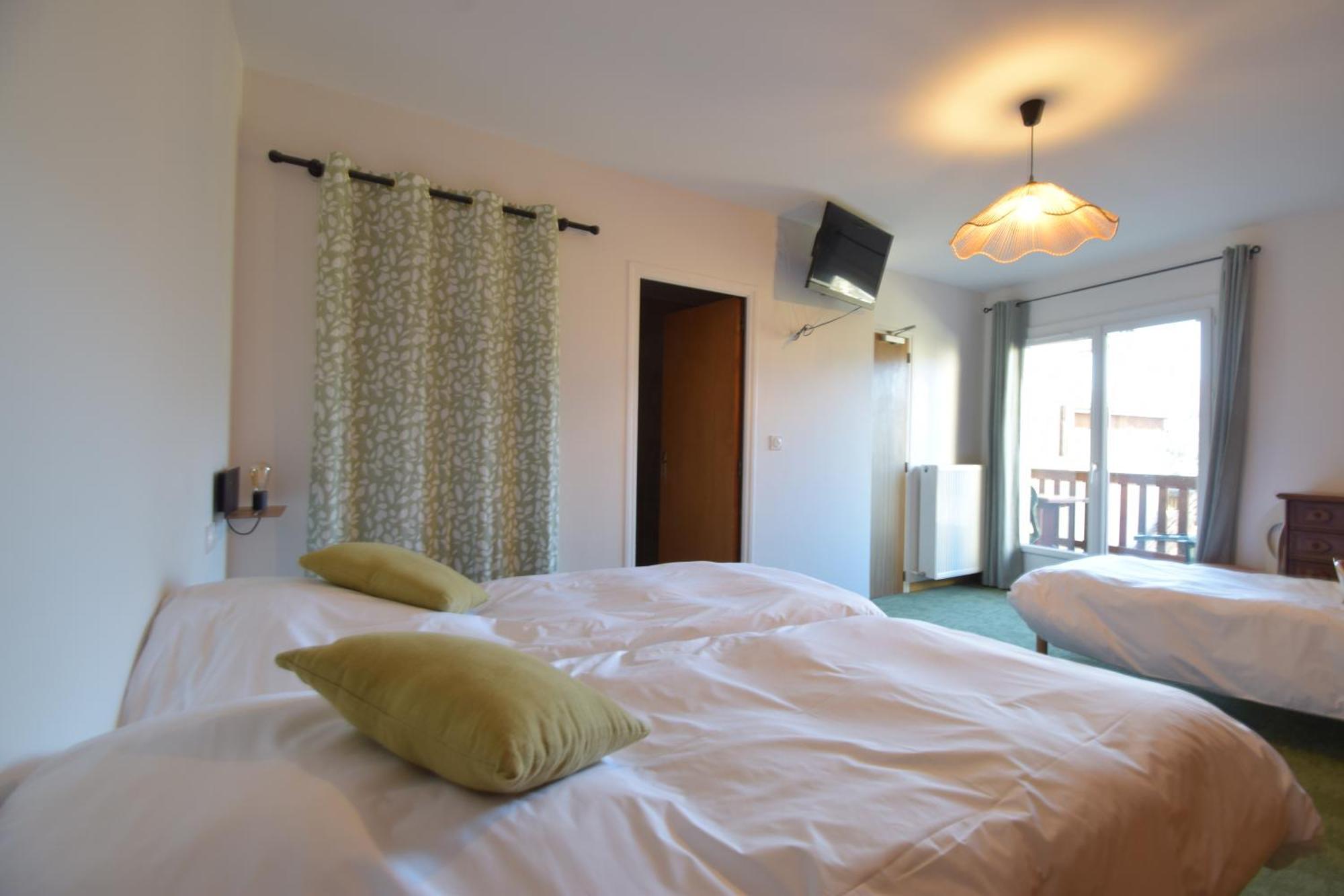 Hotel Les Chenets Saint-Julien-en-Champsaur Luaran gambar