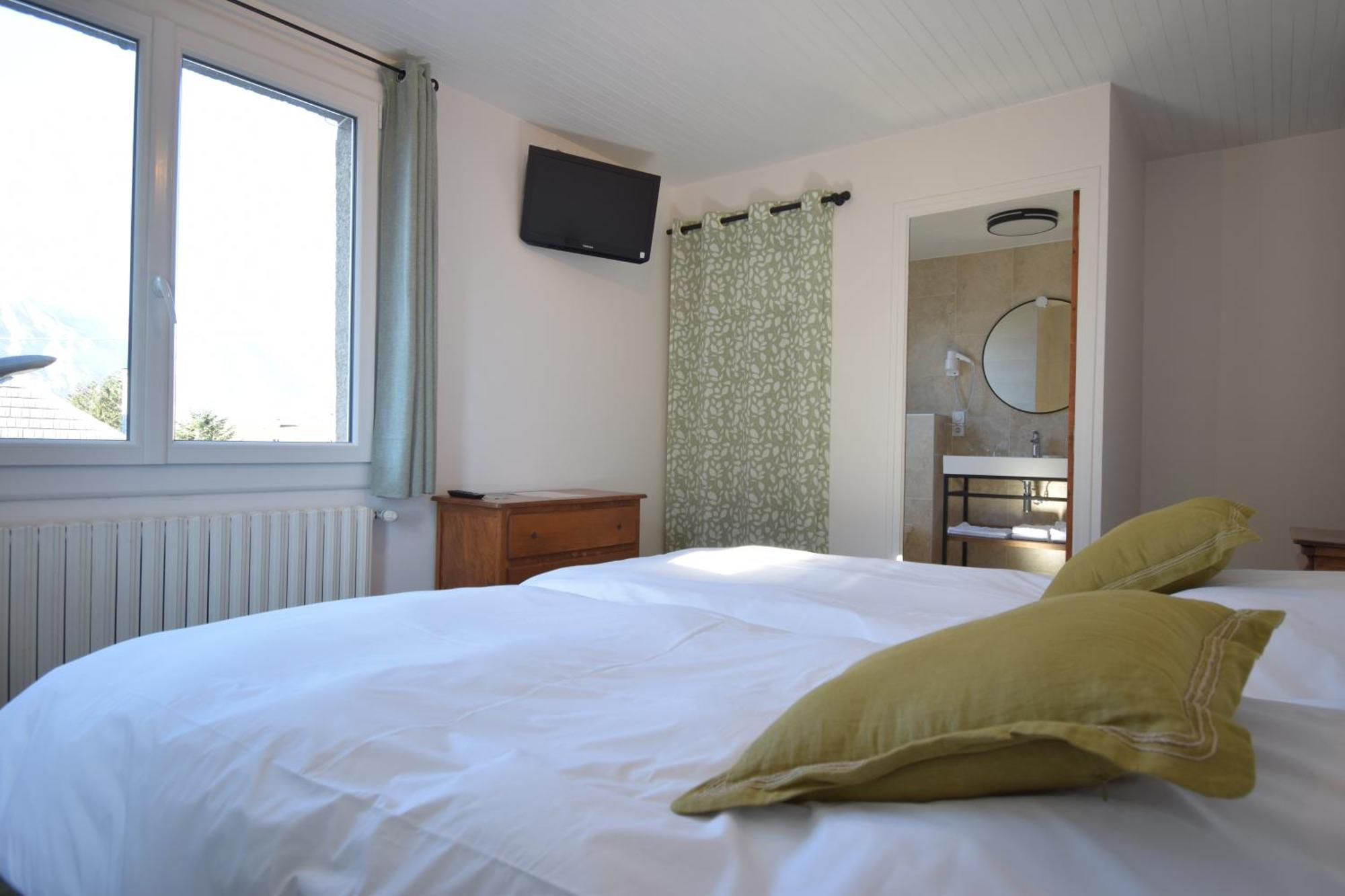 Hotel Les Chenets Saint-Julien-en-Champsaur Luaran gambar