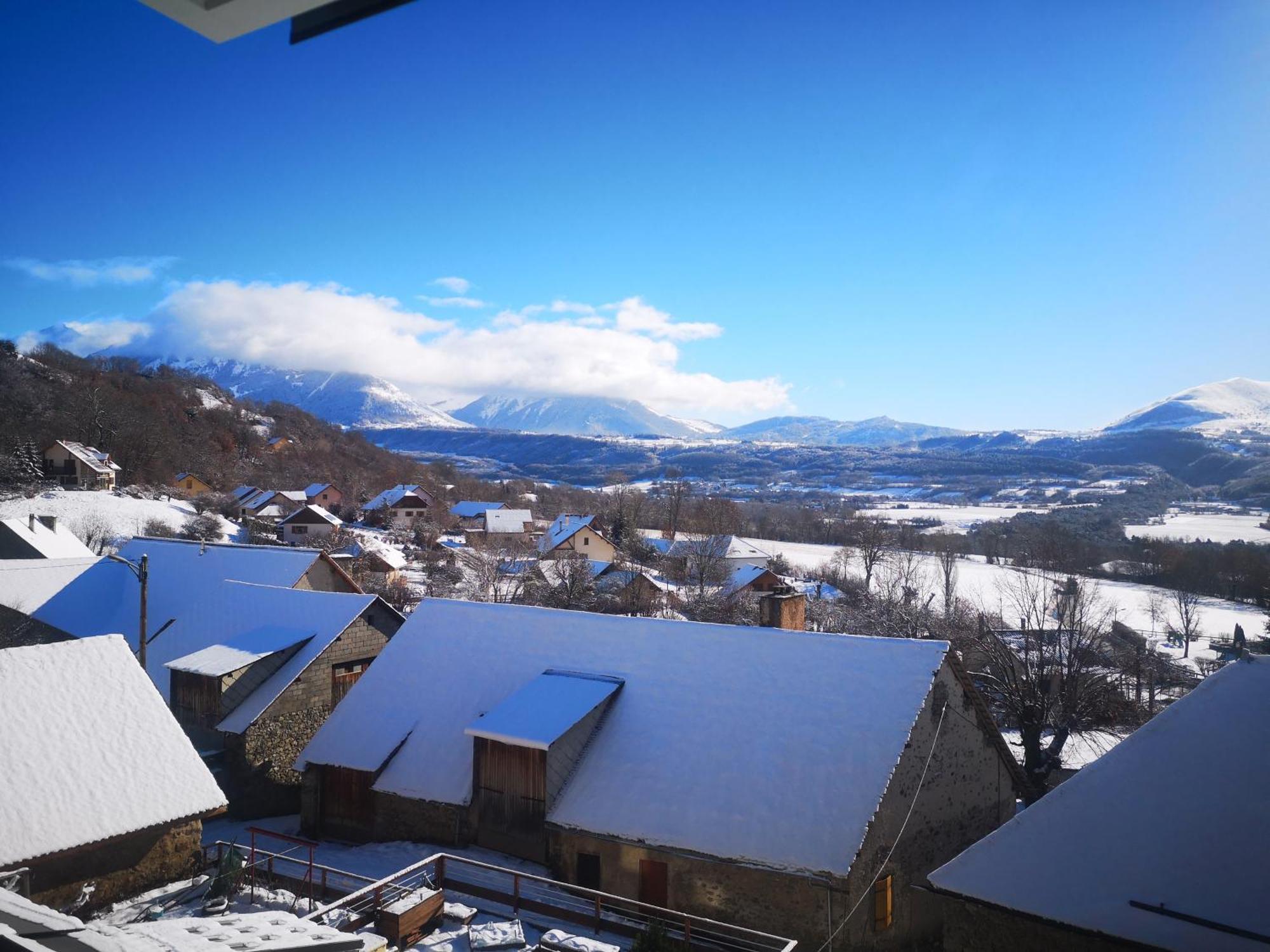 Hotel Les Chenets Saint-Julien-en-Champsaur Luaran gambar