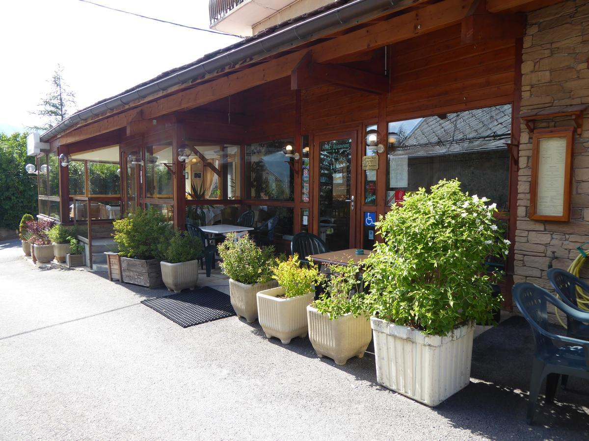 Hotel Les Chenets Saint-Julien-en-Champsaur Luaran gambar