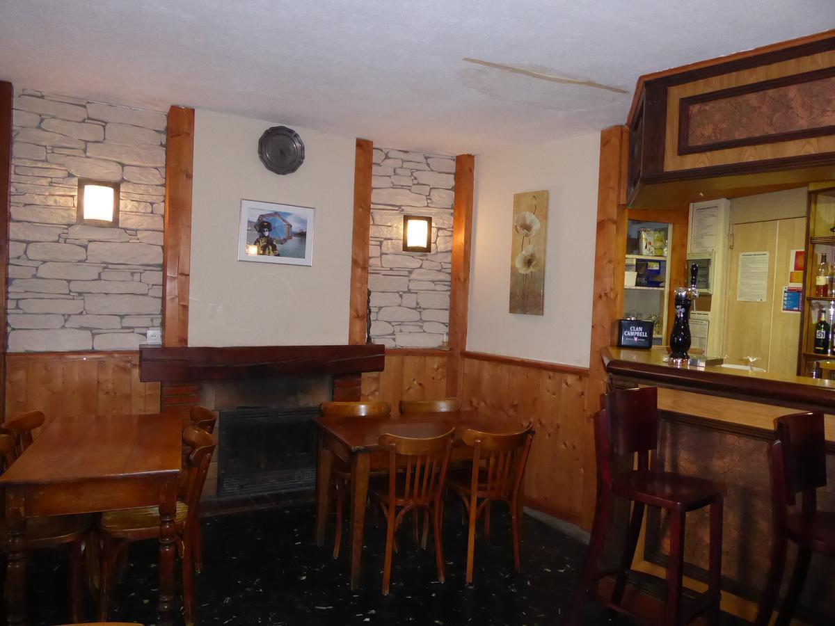 Hotel Les Chenets Saint-Julien-en-Champsaur Luaran gambar